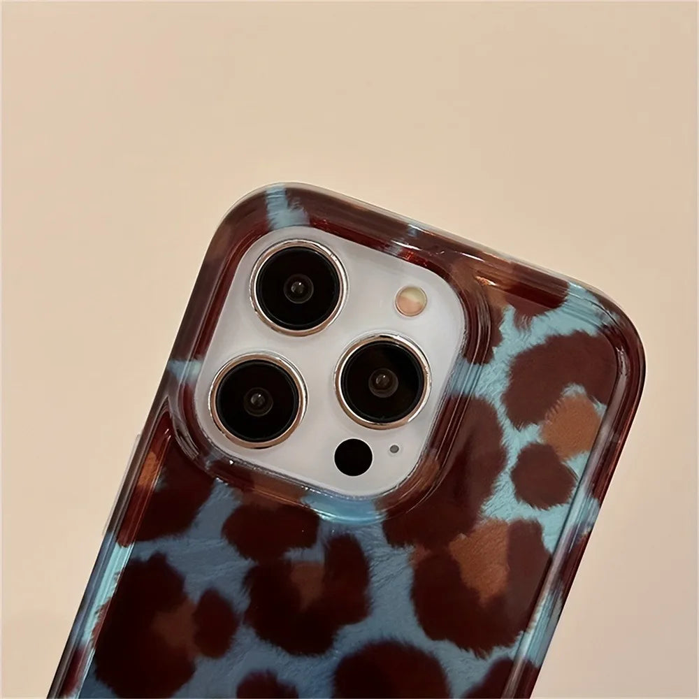 Leopard Print Soft Phone Case for iPhone – Fashion Smudge Pattern Protective Cover (iPhone 17 / 16 / 15 / 14 / 13 / 12 / 11 / X / XR / XS / 7 / 8 Plus)